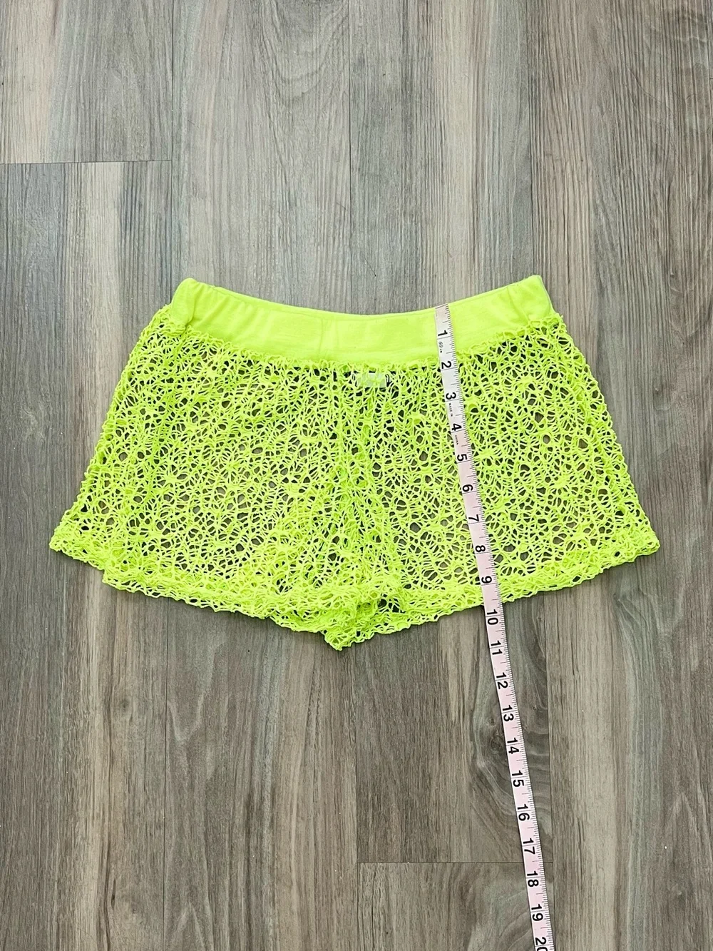 Ingear Neon green crochet festival fishnet shorts | Size Small